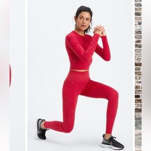 Fabletics High Waisted Lace Seamless Leggings